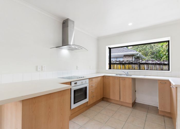  at 3 Regalwood Place, Favona, Auckland