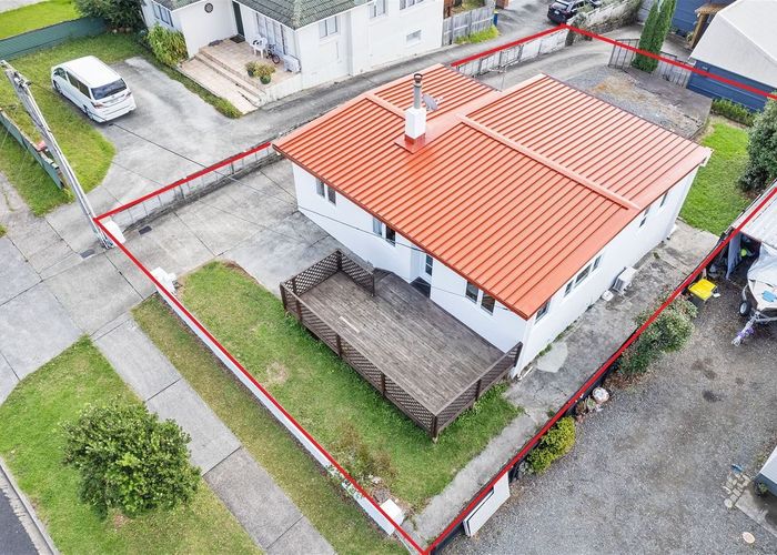  at 223 Sturges Road, Henderson, Waitakere City, Auckland