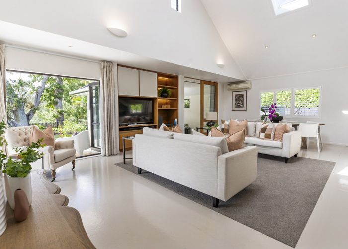  at 102A Selwyn Avenue, Mission Bay, Auckland