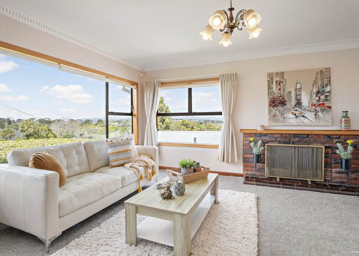  at 11 Robson Street, Mount Roskill, Auckland