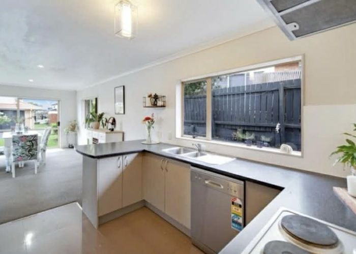  at 44A Crossandra Drive, Mangere, Manukau City, Auckland