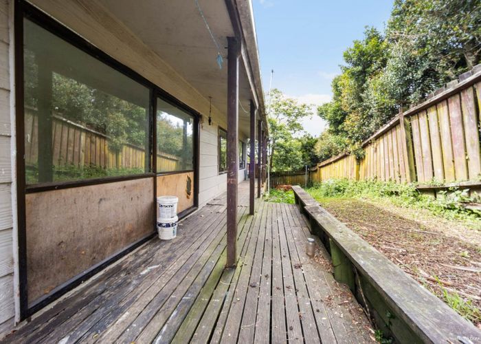  at 2/18 Elizabeth Drive, West Harbour, Waitakere City, Auckland