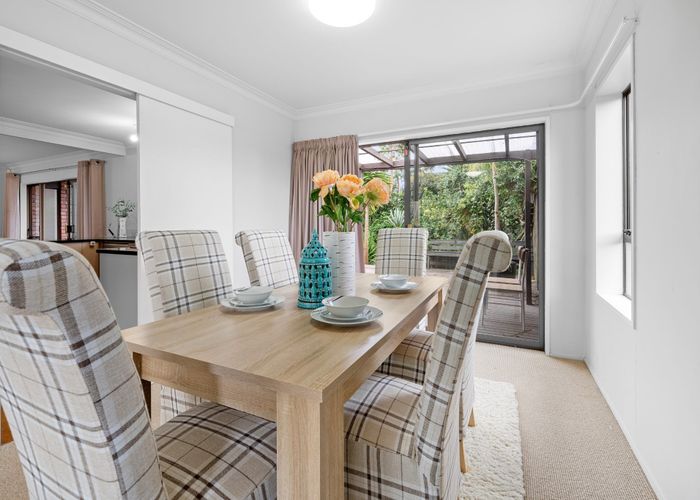  at 15 Chip Grove, Sunnyhills, Auckland