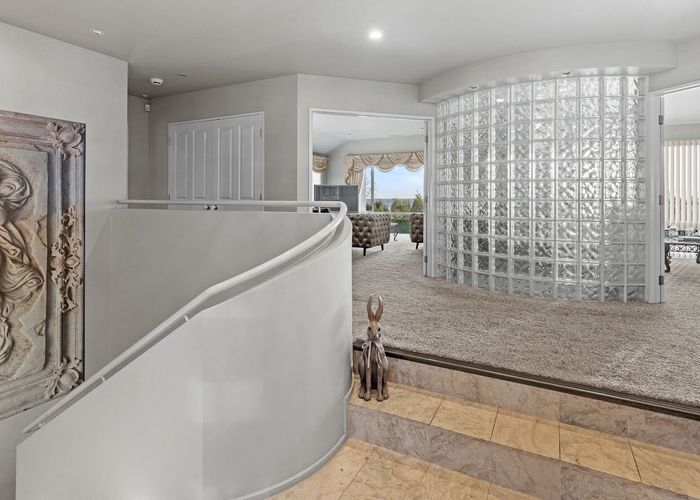  at 16 Highcrest Heights, Westmorland, Christchurch City, Canterbury