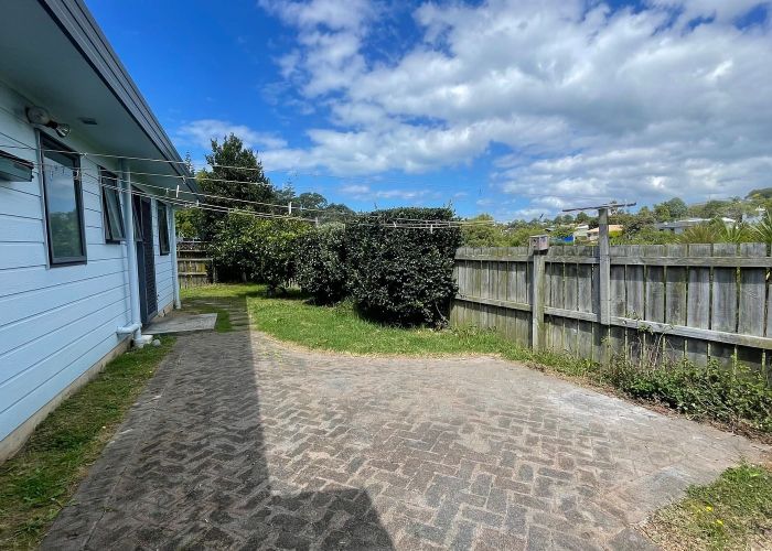  at 1/14 Knott Road, Stanmore Bay, Rodney, Auckland