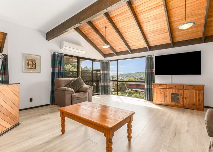  at 1 Kedge Lane, Whitby, Porirua