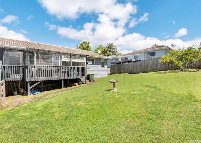  at 18 Gallony Avenue, Massey, Waitakere City, Auckland