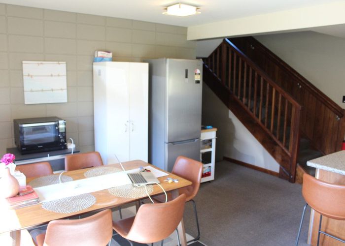  at 2/73 Carroll Street, City Centre, Dunedin, Otago