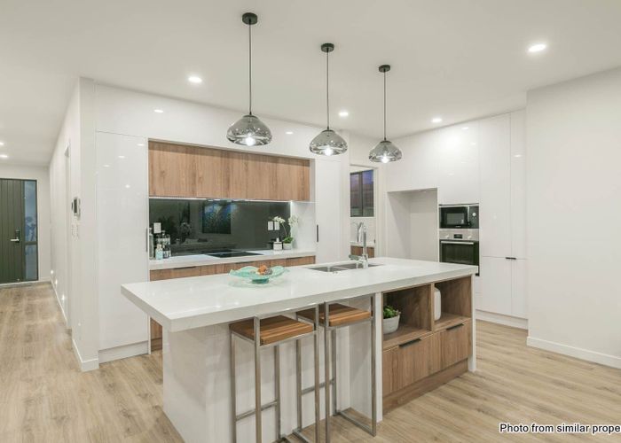  at 15A Stottholm Road, Titirangi, Waitakere City, Auckland