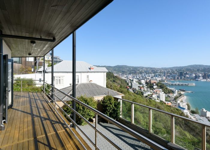  at 22 Palliser Road, Roseneath, Wellington