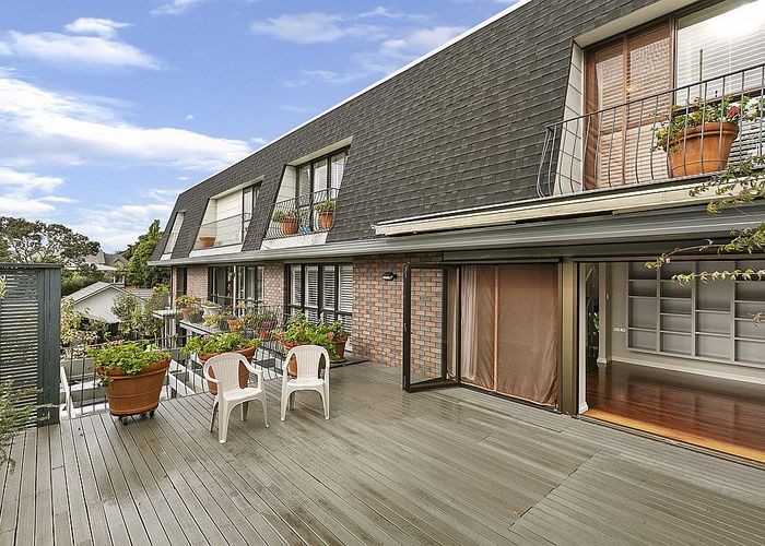  at 5/23 Waiatarua Road, Remuera, Auckland