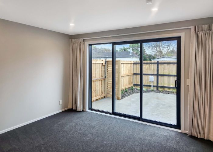  at 2/17 Faulke Avenue, Wainuiomata, Lower Hutt, Wellington