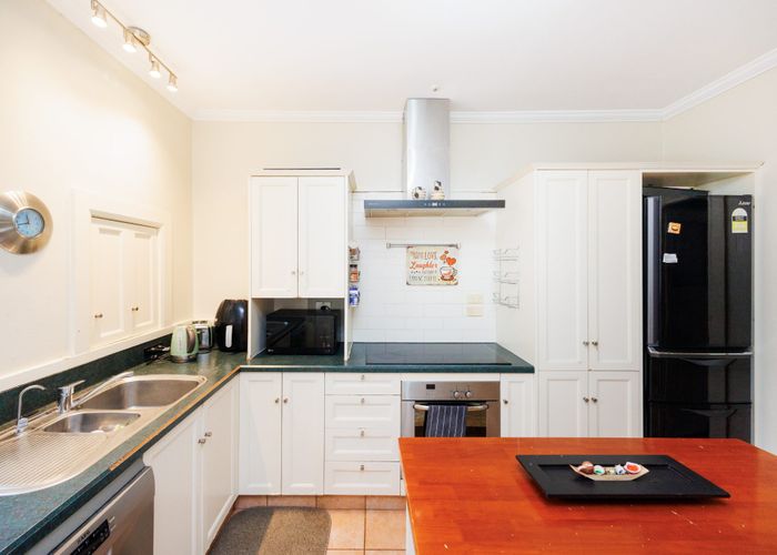  at 8 Annandale Avenue, Takaro, Palmerston North, Manawatu / Whanganui