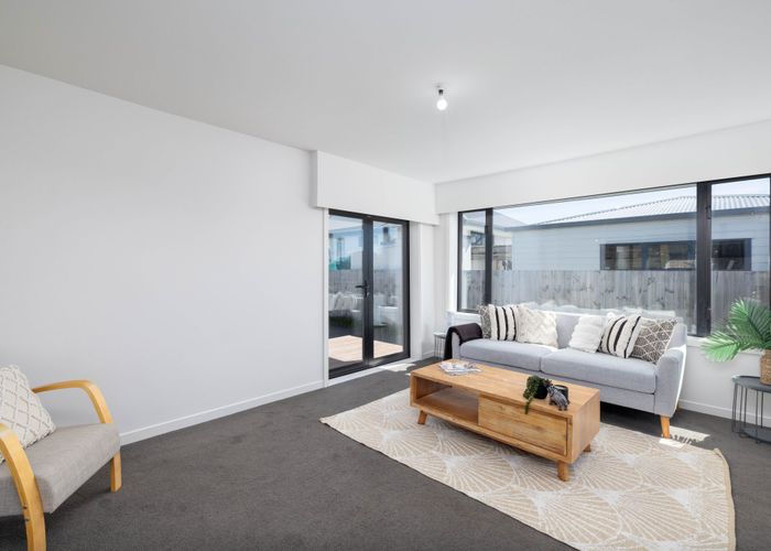  at 16 Horton Place, Avondale, Christchurch