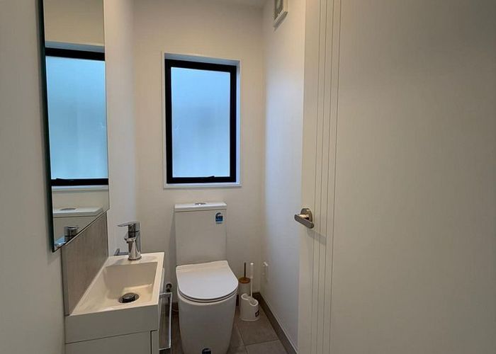  at 94A Alton Avenue, Hillcrest, North Shore City, Auckland