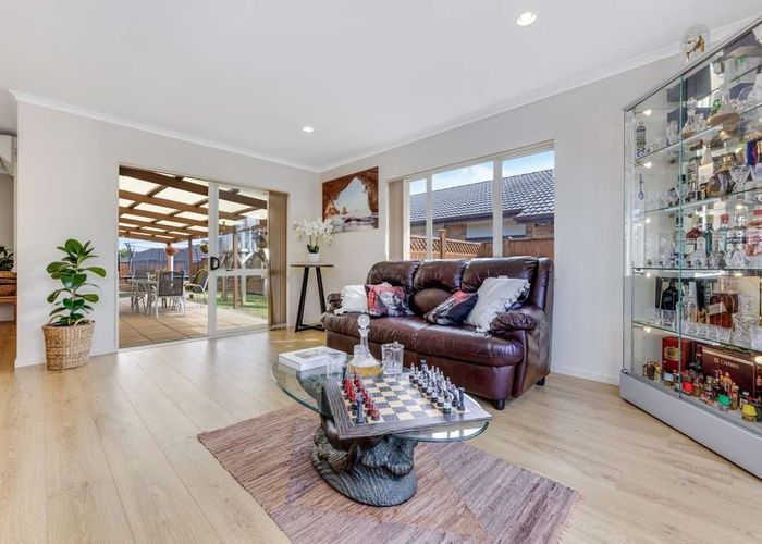  at 39 Croftview, Wattle Downs, Manukau City, Auckland