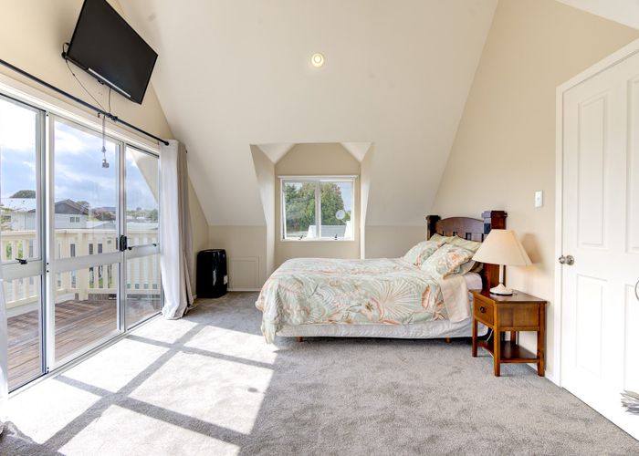  at 31 Splitt Avenue, Glenview, Hamilton