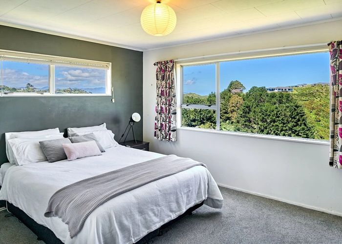 at 18A Cheltenham Terrace, Newlands, Wellington