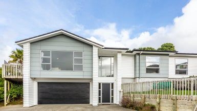  at 3 Shoal Place, Whitby, Porirua