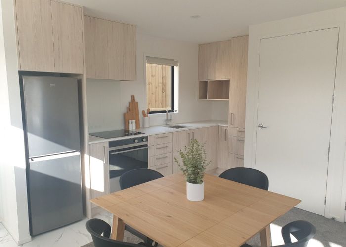  at 5/21 Titoki Street, Te Atatu Peninsula, Waitakere City, Auckland