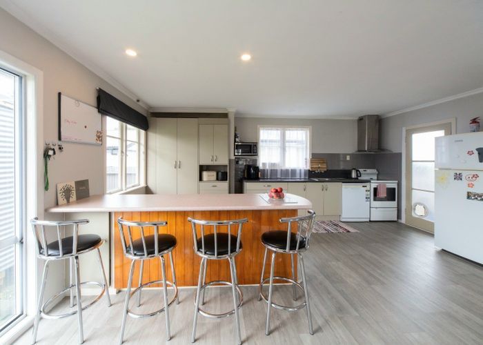  at 2 Tararua Terrace, Cloverlea, Palmerston North