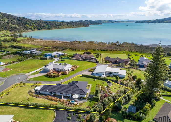  at 2 Oyster Lane, Whangarei