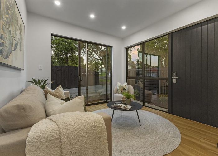  at 10C Bagnall Avenue, Point England, Auckland City, Auckland
