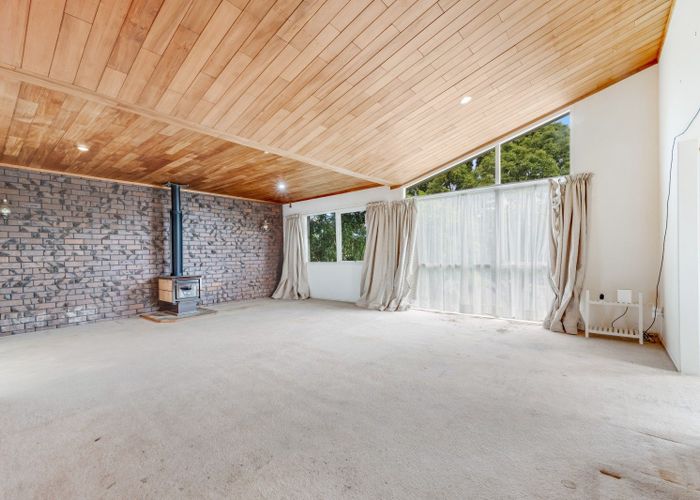  at 9 Kurnell Drive, Botany Downs, Manukau City, Auckland