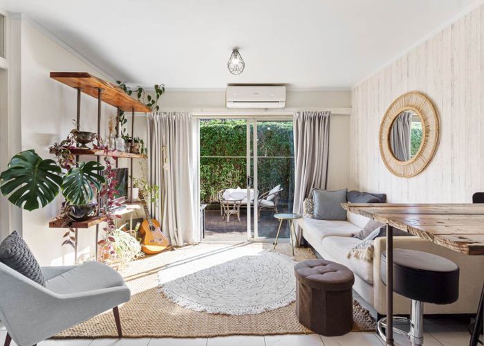  at 5/5 Glen Road, Browns Bay, Auckland