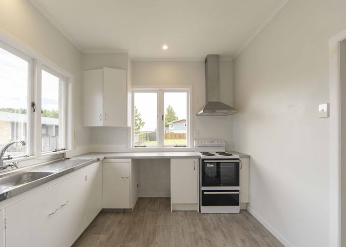  at 320 Te Rapa Road, Beerescourt, Hamilton, Waikato