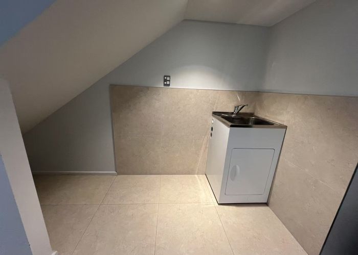  at 62 Bordeaux Parade, Te Atatu South, Waitakere City, Auckland