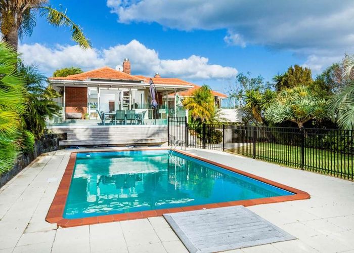  at 36 Rewi Street, Torbay, Auckland