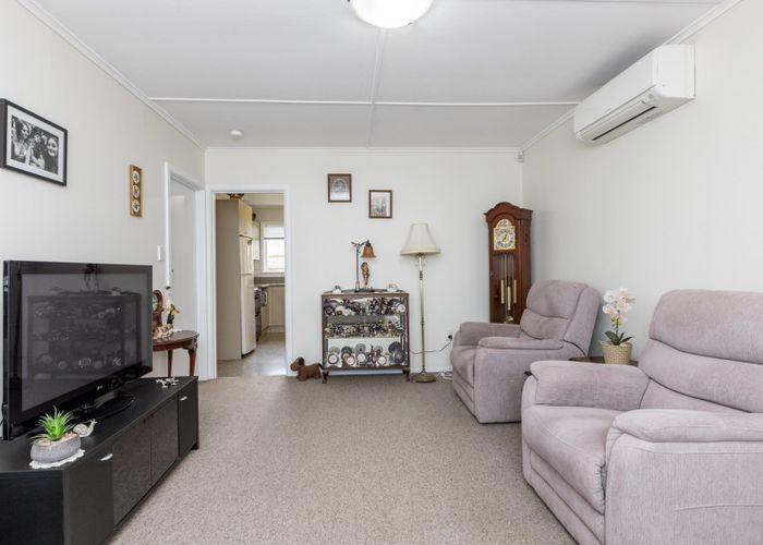  at 95 Clarence Cox Crescent, Pirimai, Napier