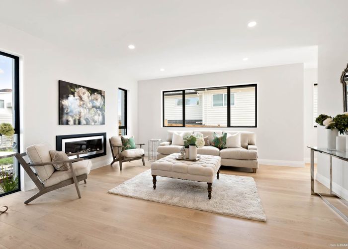  at 13 Lagonda Rise, Oteha, Auckland