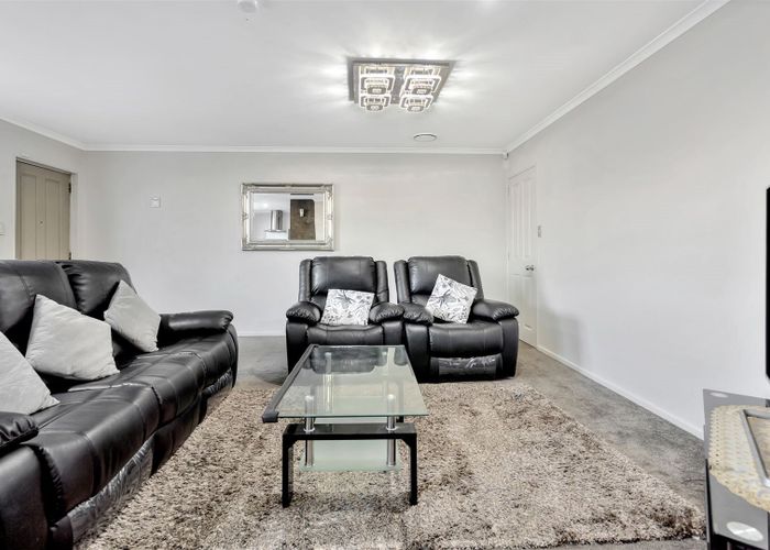  at 11 Chayward Place, Mangere, Auckland