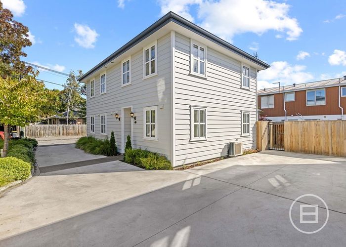  at 2/21 Buffon Street, Waltham, Christchurch