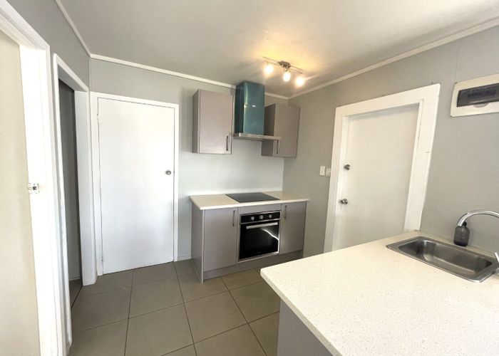  at 2/117 Aranui Road, Mount Wellington, Auckland City, Auckland