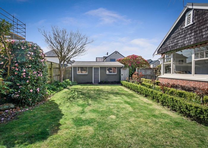  at 129 Hamilton Avenue, Ilam, Christchurch