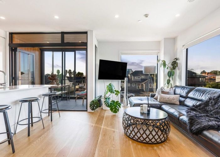  at 74 Anzac street, Takapuna, North Shore City, Auckland
