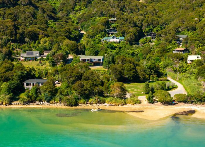  at 32 Moetapu Bay Road, Moetapu Bay, Linkwater