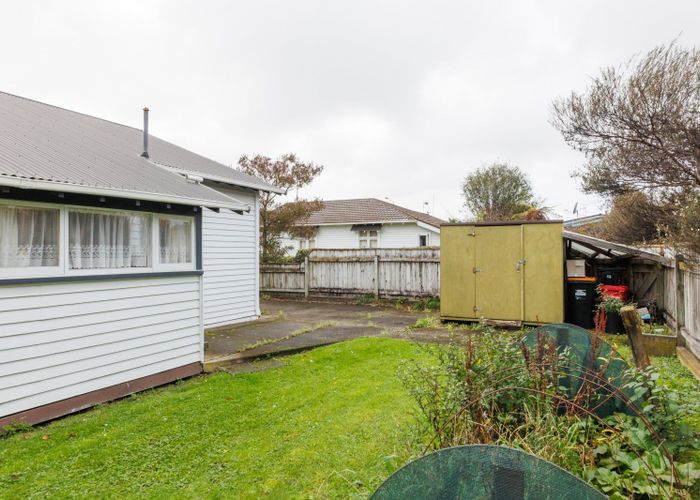  at 214 Park Road, Hokowhitu, Palmerston North