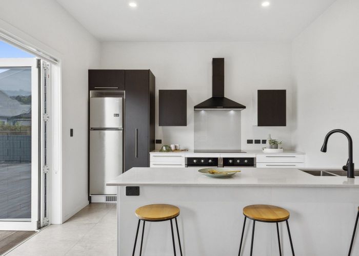  at 156 Victoria Road, Saint Clair, Dunedin