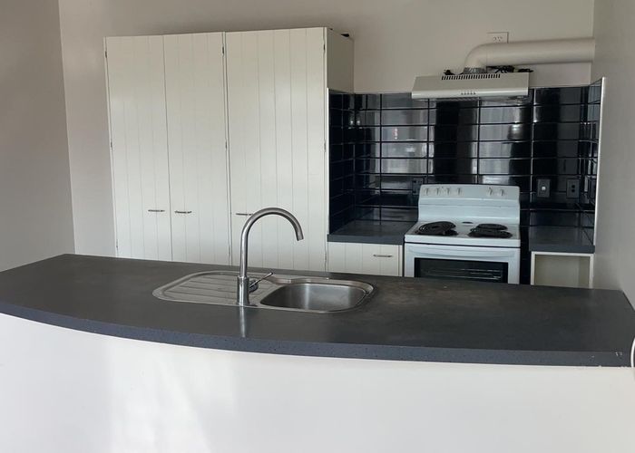  at 224 Rosebank Road, Avondale, Auckland