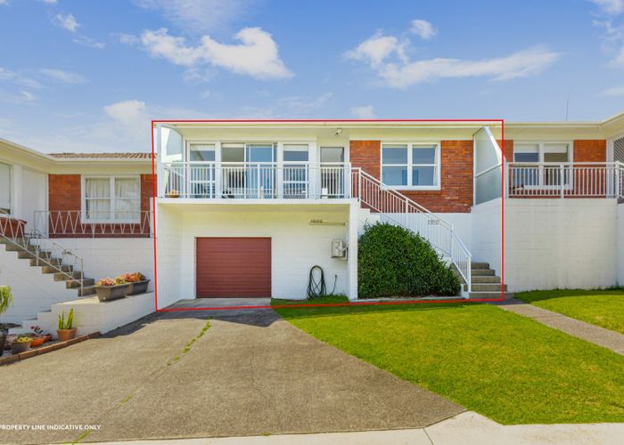  at 2/18 Westwell Road, Belmont, Auckland