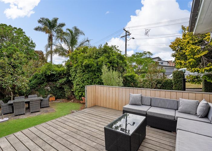  at 7 Roberton Road, Avondale, Auckland