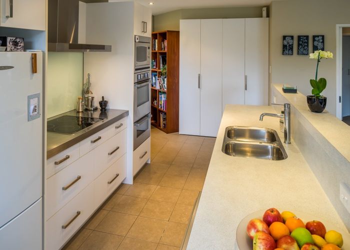  at 2A Olivia Crescent, Tawa, Wellington