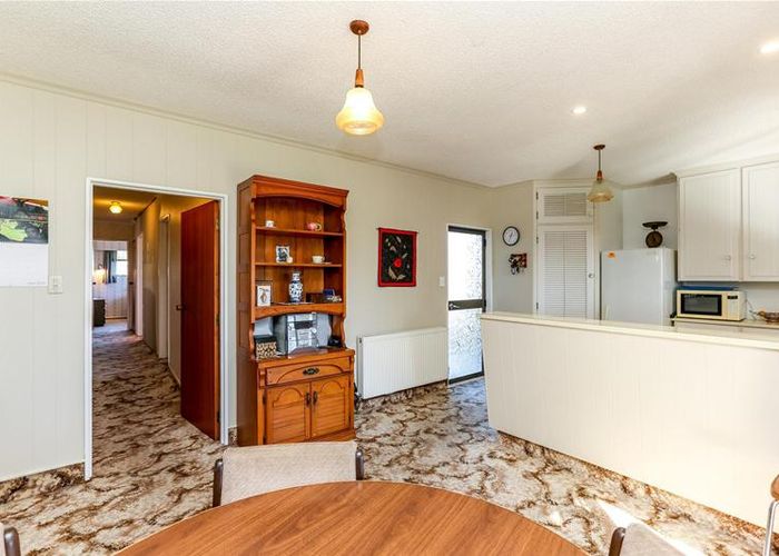 Free property data for 8 Hickford Place, Okato homes.co.nz