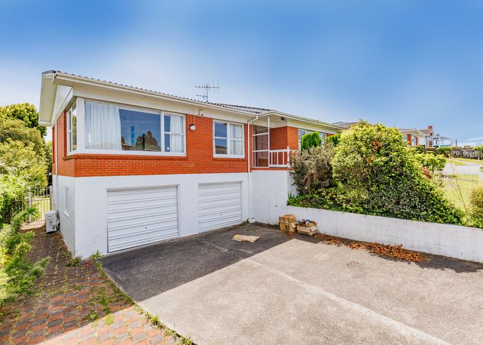  at 5 Chelsea View Drive, Chatswood, Auckland
