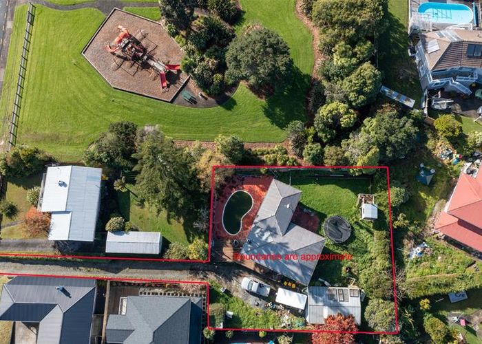  at 27 Kaikoura Street, Henderson, Auckland