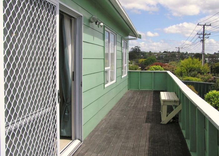  at 1/2 Garelja Road, Henderson, Auckland
